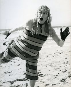 Phyllis Diller 1981, Venice, Ca.jpg